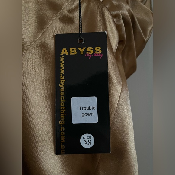 Abyss By Abby Trouble Gown Gold Satin - Picture 3 of 3